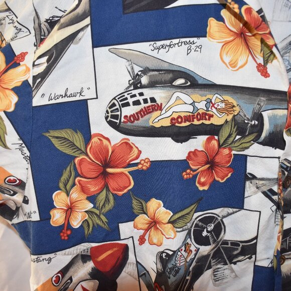 US Air Force Boeing B-17 Flying Fortress In WW2 Hawaiian Shirt – XL "USED" - Picture 3 of 7